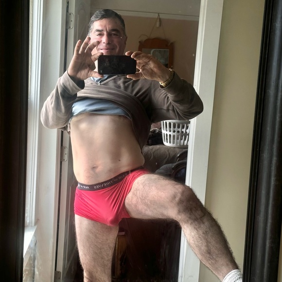 Meet your Posher, Cc - Picture 3 of 16